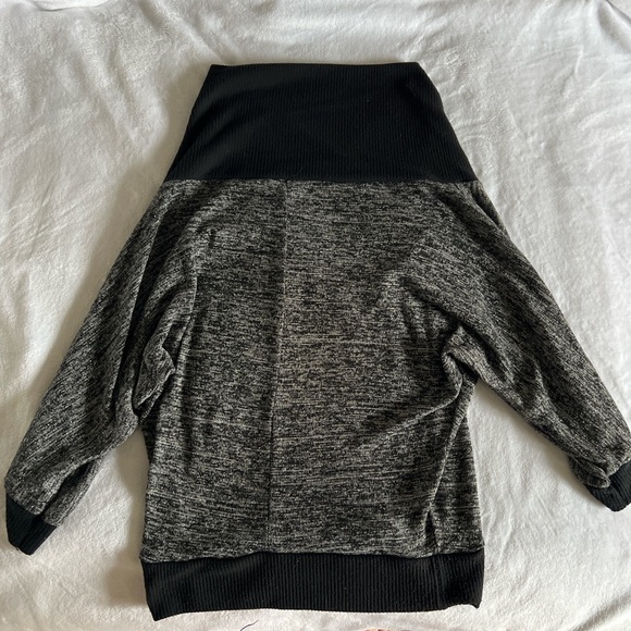 Sweater - Picture 2 of 2